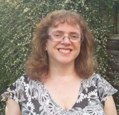 Jo - profile photo 2 - cropped (1)